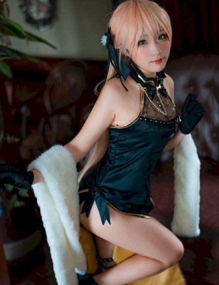 美女18精品久久久久久不卡_BD高清在线