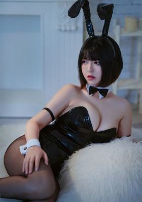 欧美精品久久久久久干草影院小说_1080免费播放